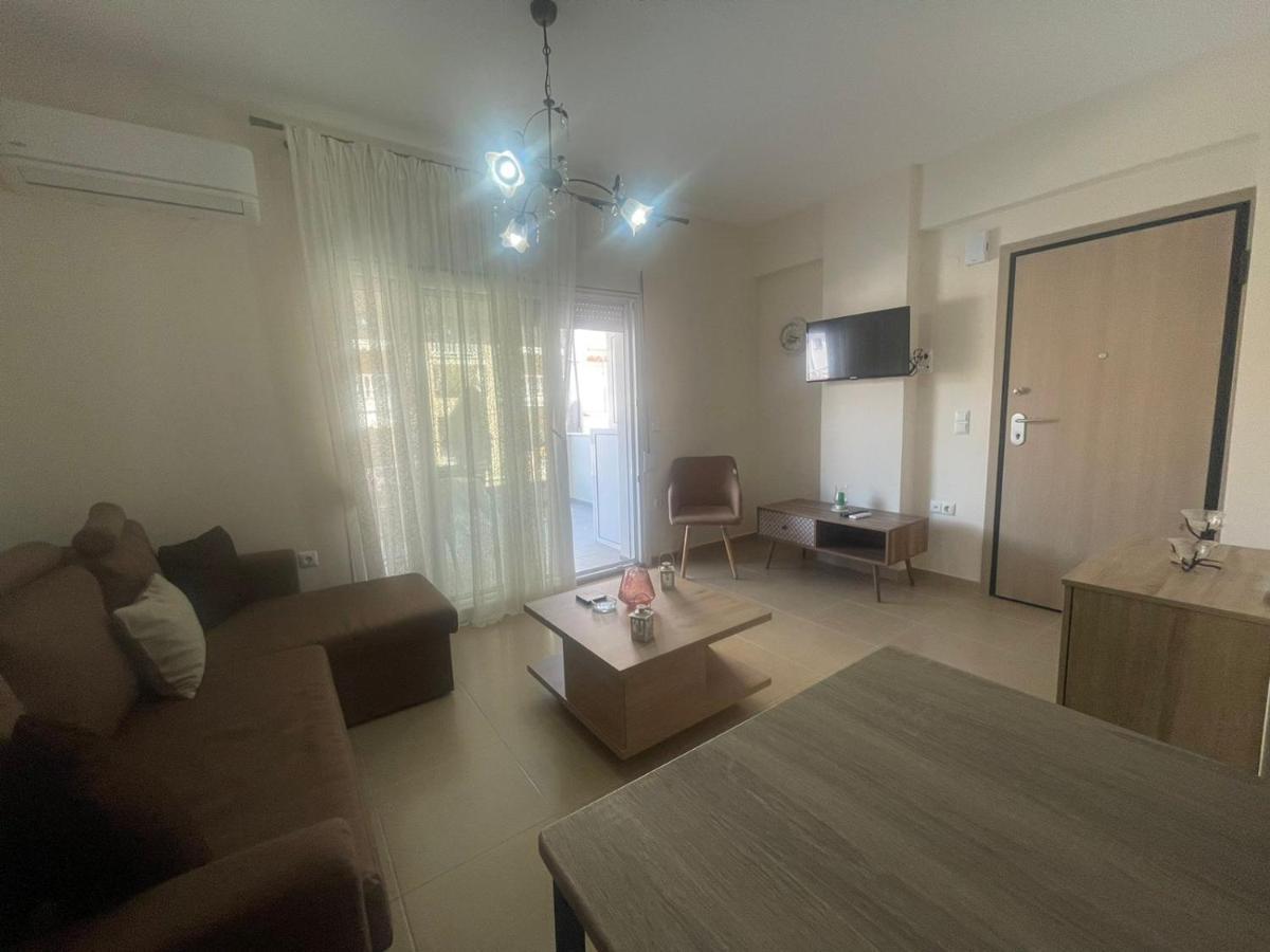 Nastazia Apartment เนอาเปรามอส ภายนอก รูปภาพ